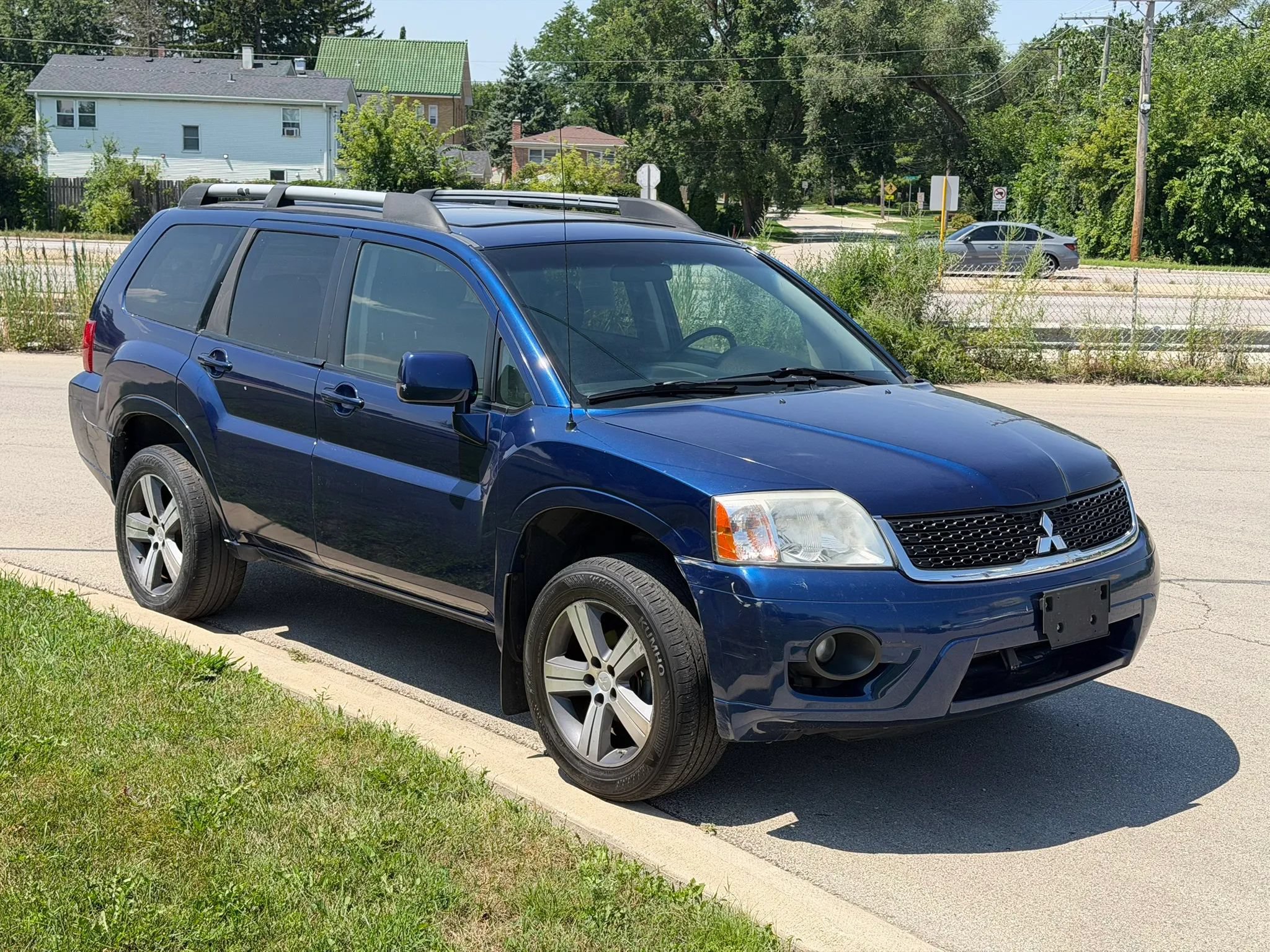 Used 2010 Mitsubishi Endeavor SE AWD/4WD image 7