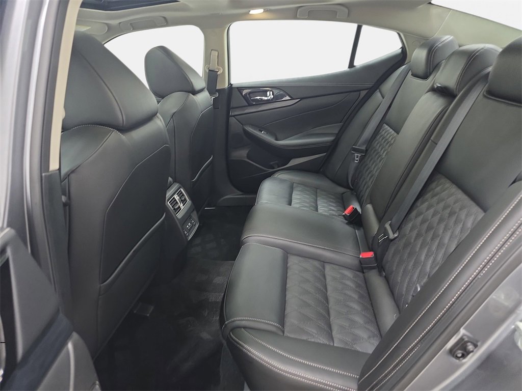Used 2023 Nissan Maxima Platinum w/ Sport Mat Group image 13