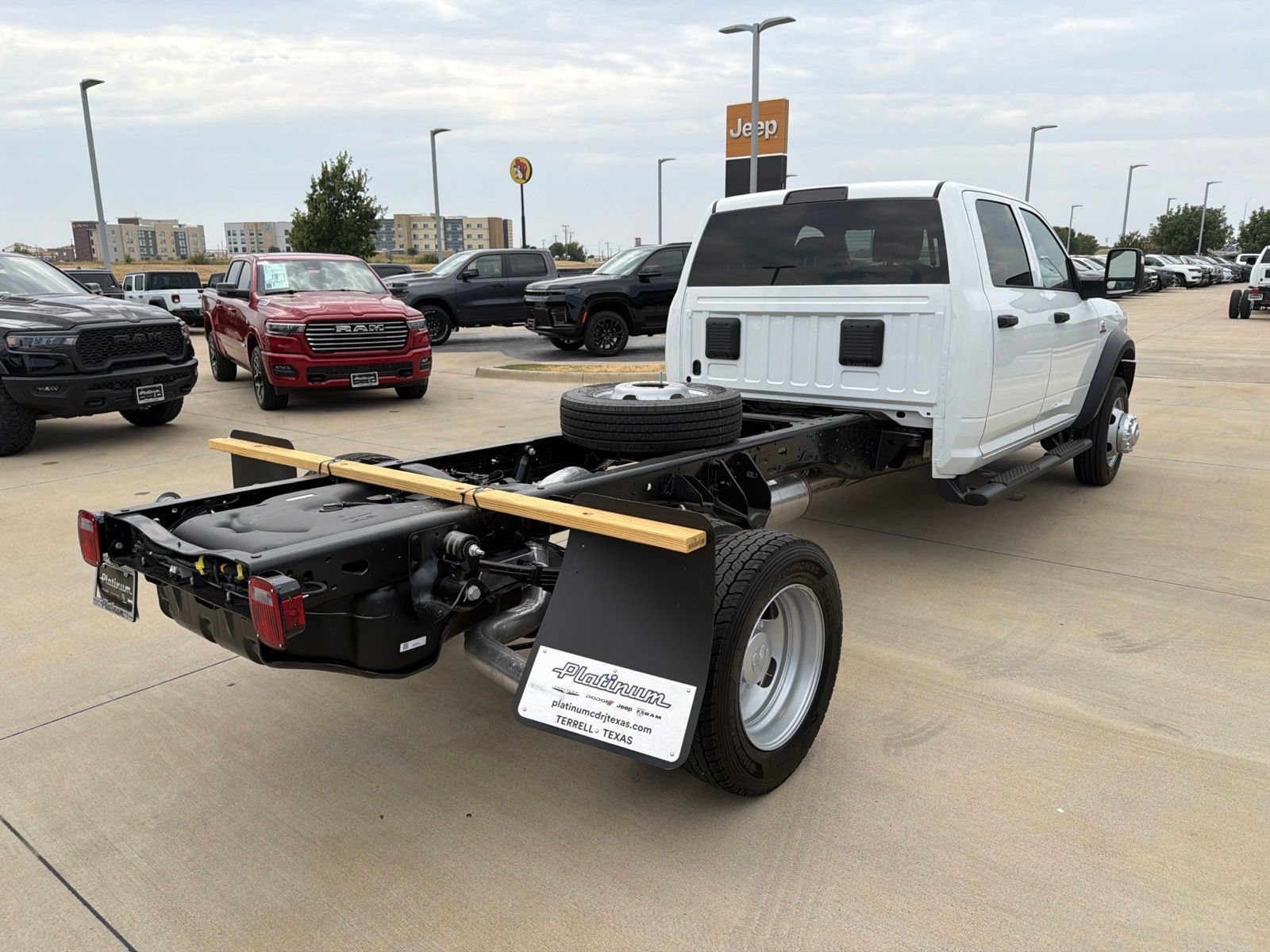 New 2027 RAM 4500 Tradesman w/ Chrome Appearance Group AWD/4WD image 5