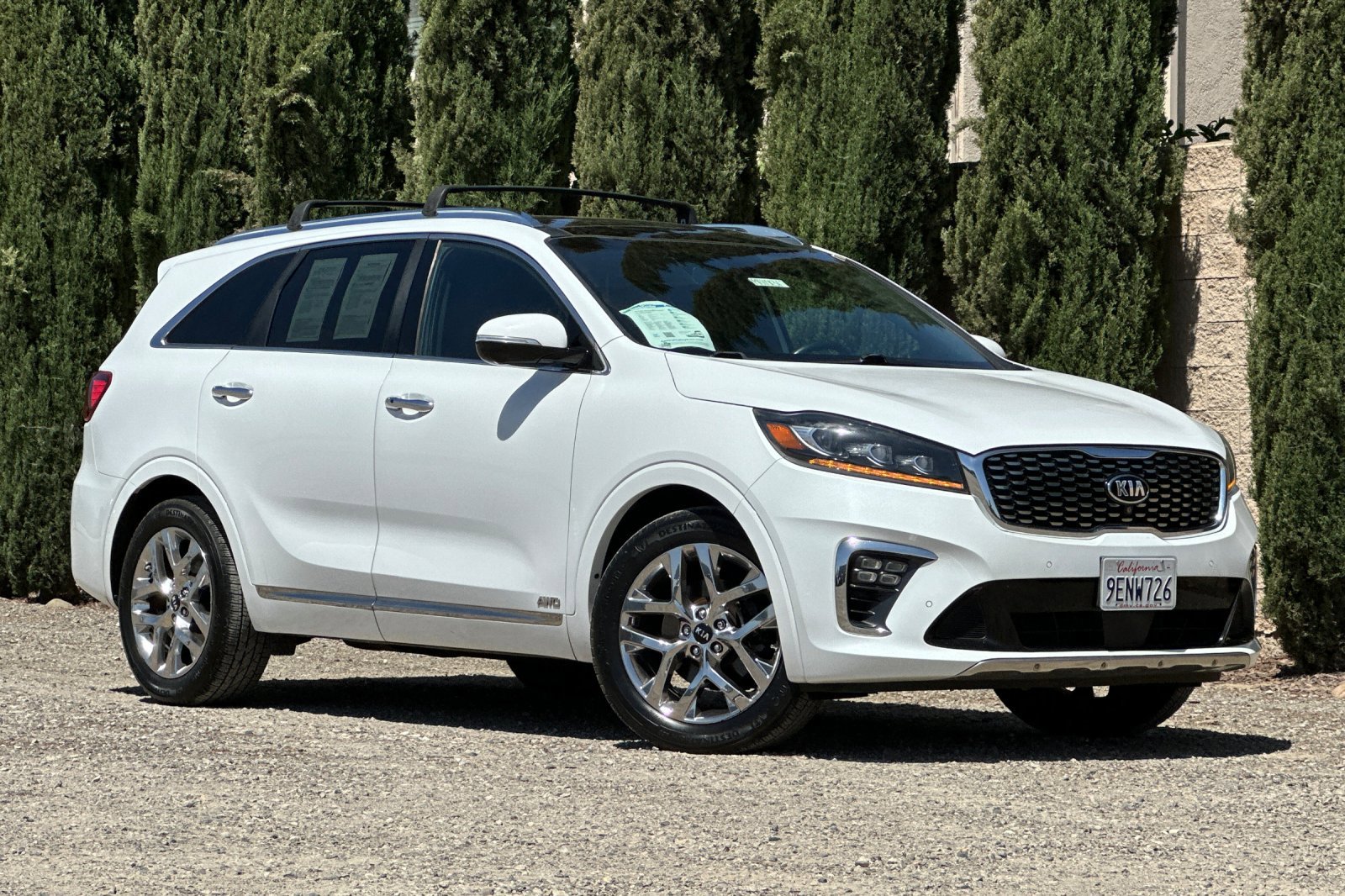 Used 2019 Kia Sorento SX image 2