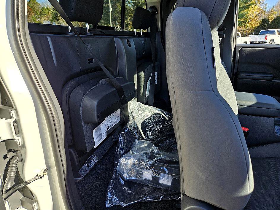 New 2026 Nissan Frontier S image 13