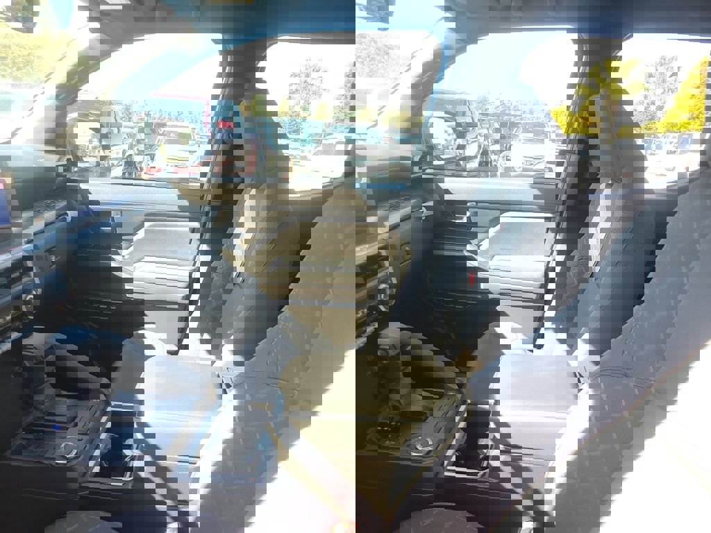 New 2025 Toyota Tacoma SR5 image 17