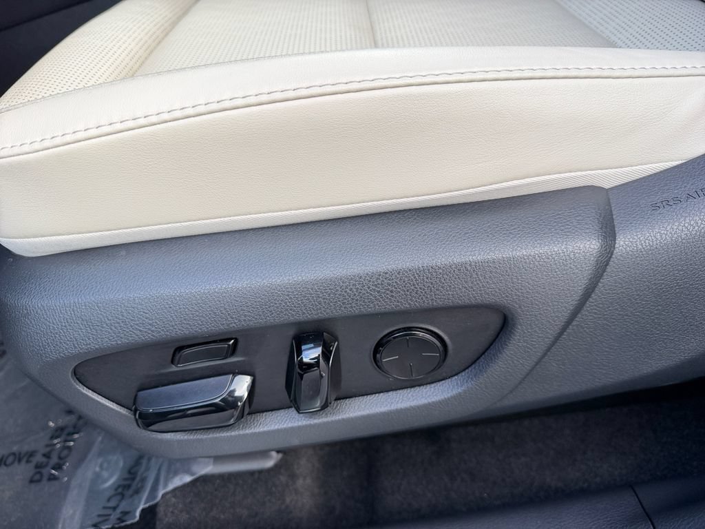 Certified 2025 Lexus RX 450h AWD w/ Convenience Package image 16