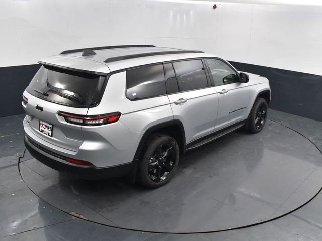 New 2025 Jeep Grand Cherokee L Altitude image 38