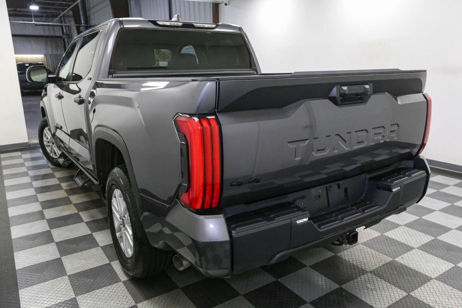Used 2024 Toyota Tundra SR5 AWD/4WD image 10