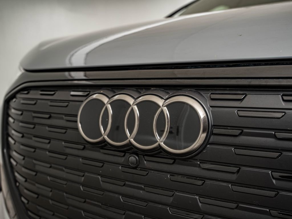 Used 2023 Audi Q4 e-tron Premium Plus w/ Premium Plus AWD/4WD image 12