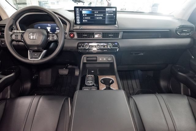 Used 2026 Honda Pilot Elite image 28