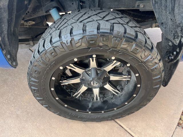 Used 2018 Toyota Tundra SR5 w/ TRD Off Road Package AWD/4WD image 6