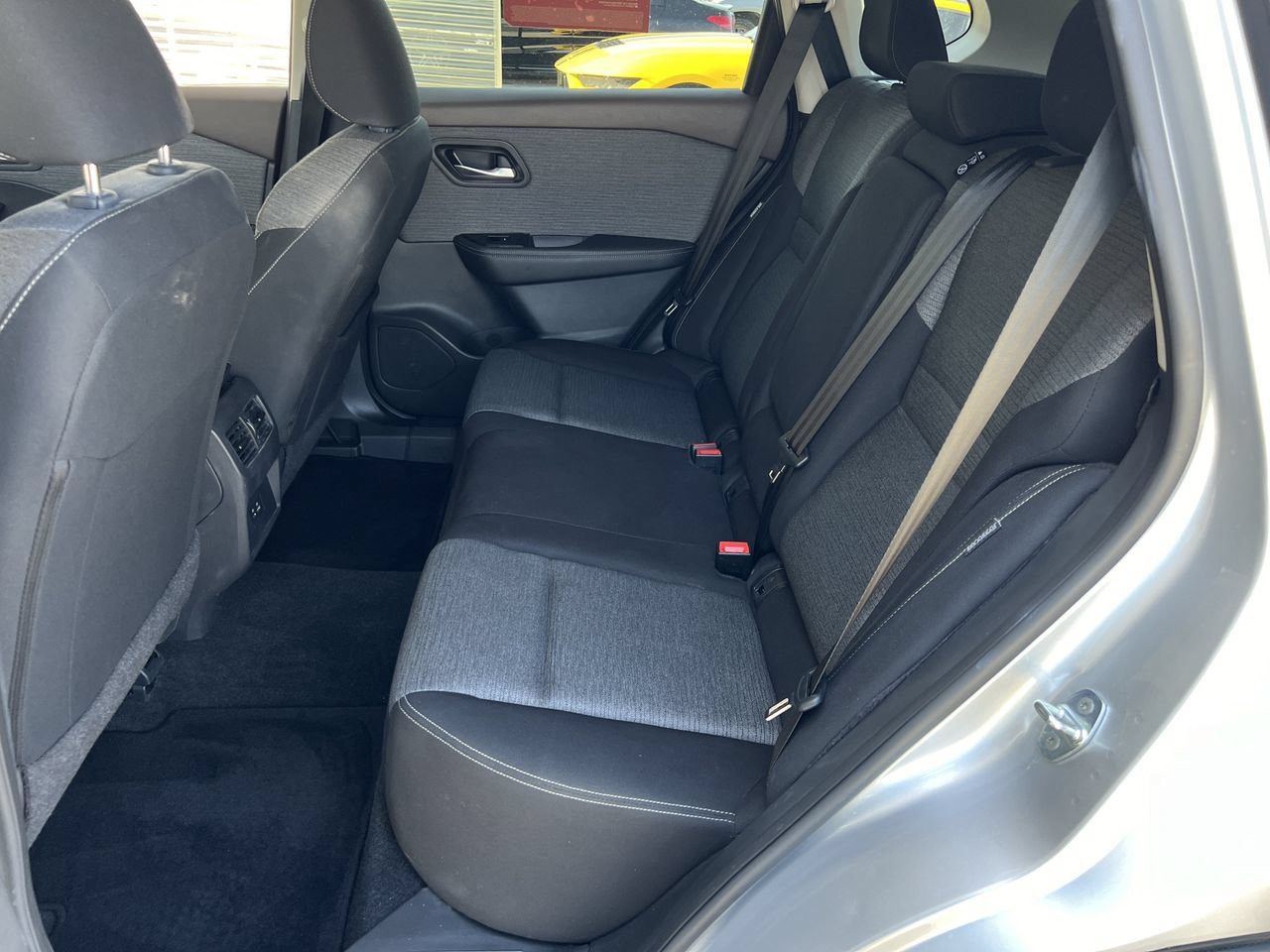 Used 2023 Nissan Rogue SV FWD image 22