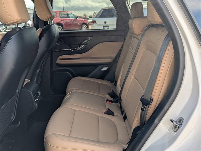 Used 2021 Lincoln Corsair Reserve image 20