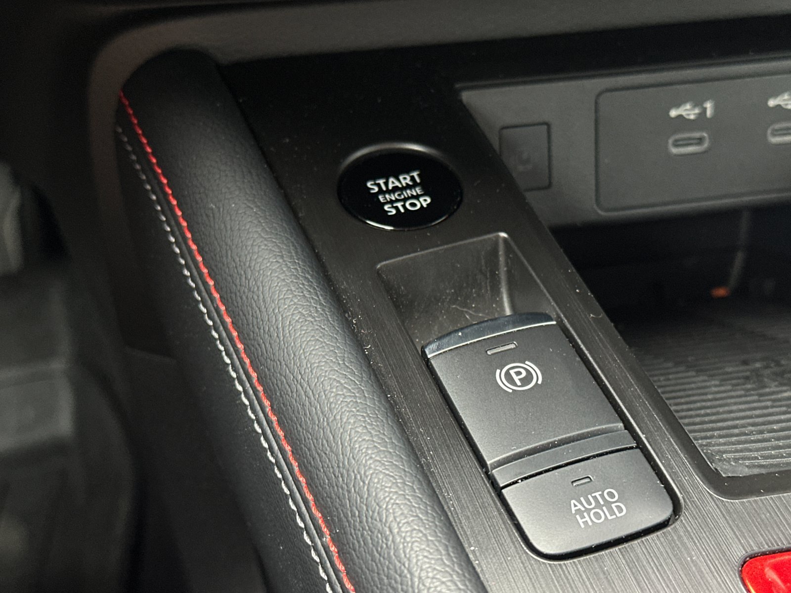 Used 2025 Nissan Kicks SR w/ Illumination Package AWD/4WD image 21