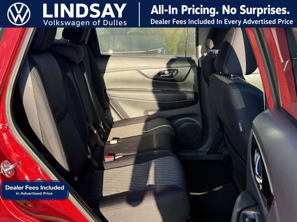 Used 2018 Nissan Rogue SV w/ Premium Package AWD/4WD image 13
