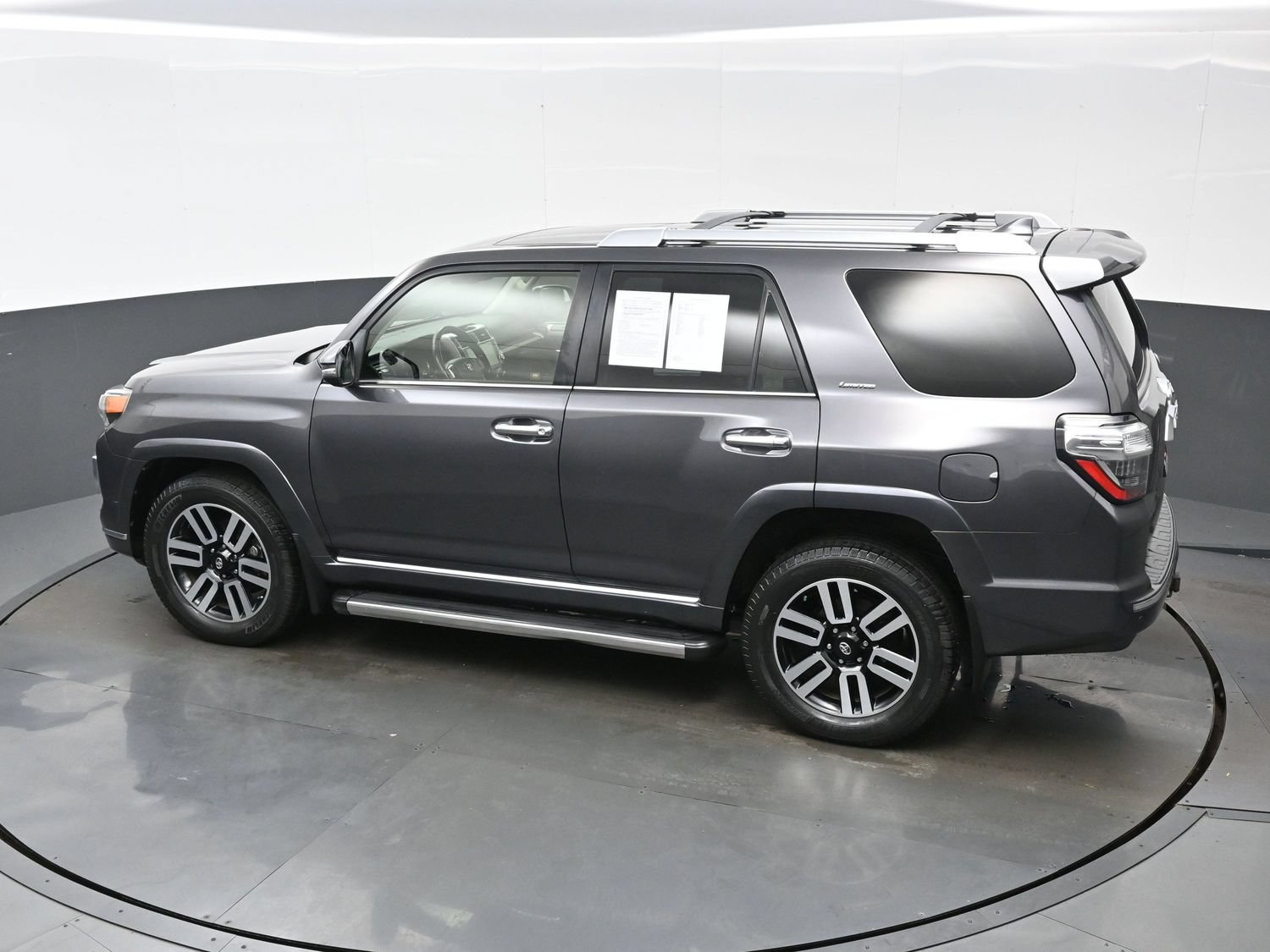 Used 2018 Toyota 4Runner Limited AWD/4WD image 39