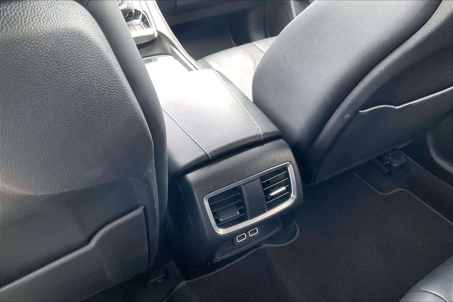 Used 2020 Acura RDX AWD w/ Technology Package image 32