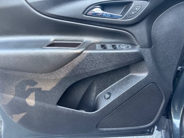 Used 2018 Chevrolet Equinox LT AWD/4WD image 16