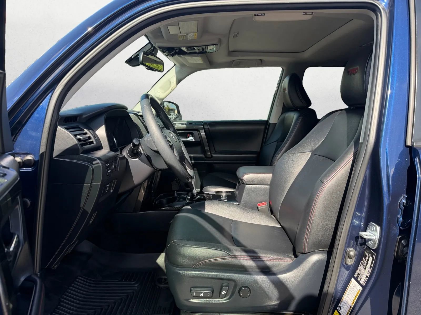 Used 2020 Toyota 4Runner TRD Off-Road Premium w/ Moonroof Package AWD/4WD image 11