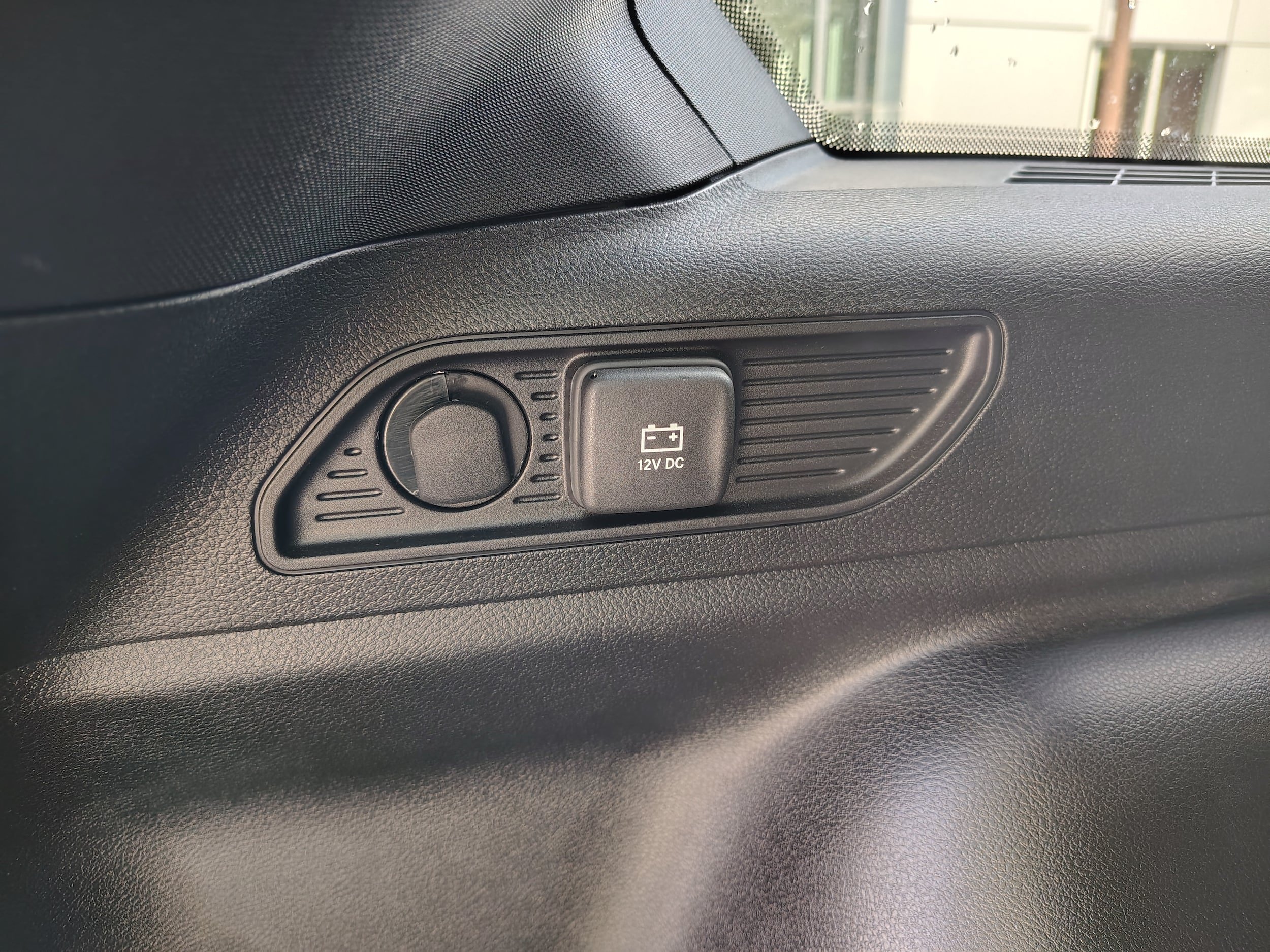 Certified 2024 Jeep Grand Cherokee Limited AWD/4WD image 13