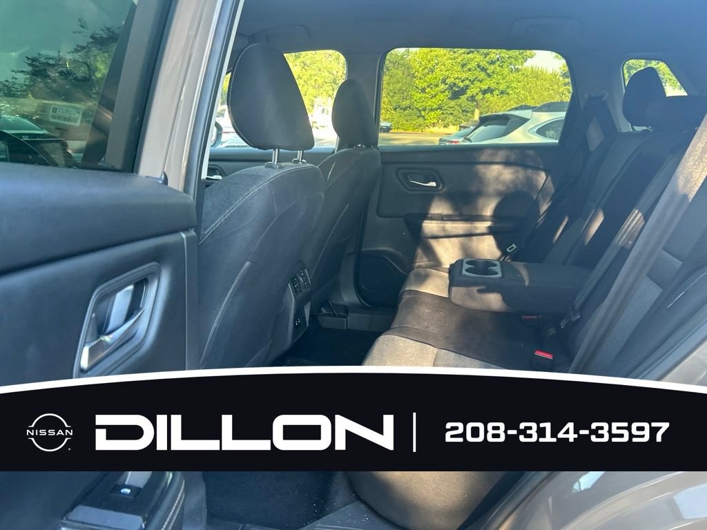 Certified 2025 Nissan Rogue SV AWD/4WD image 9