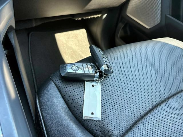 Used 2024 Ford F250 Lariat w/ Sport Appearance Package AWD/4WD image 28