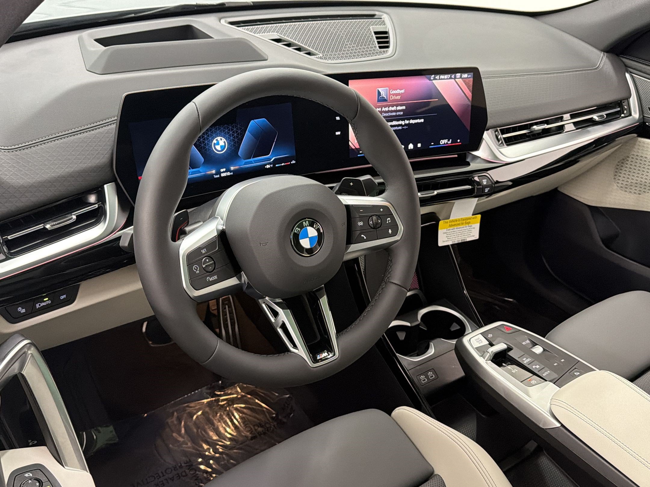 New 2026 BMW X2 xDrive28i w/ Technology Package AWD/4WD image 4