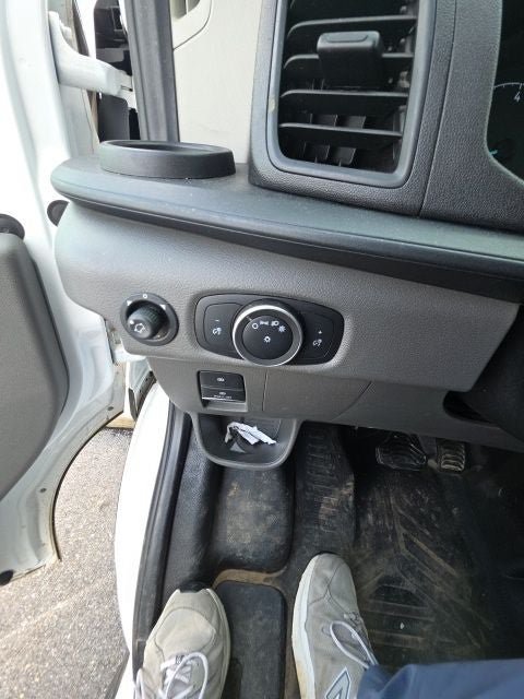 Used 2022 Ford Transit 250 Medium Roof AWD image 18