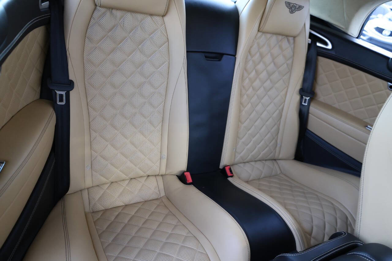 Used 2016 Bentley Continental GT image 16