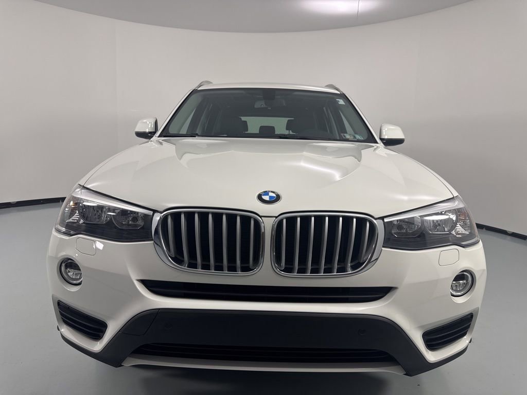 Used 2017 BMW X3 xDrive28i AWD/4WD image 2