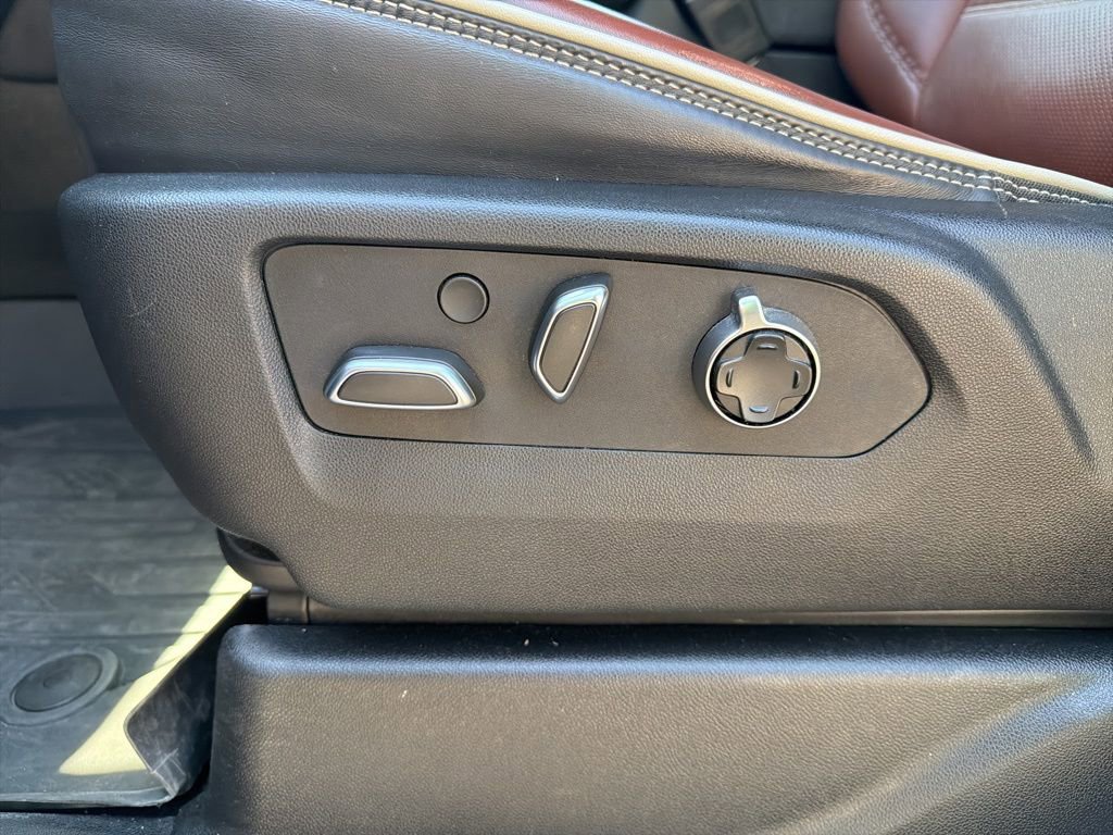 Used 2023 GMC Yukon XL Denali Ultimate image 23