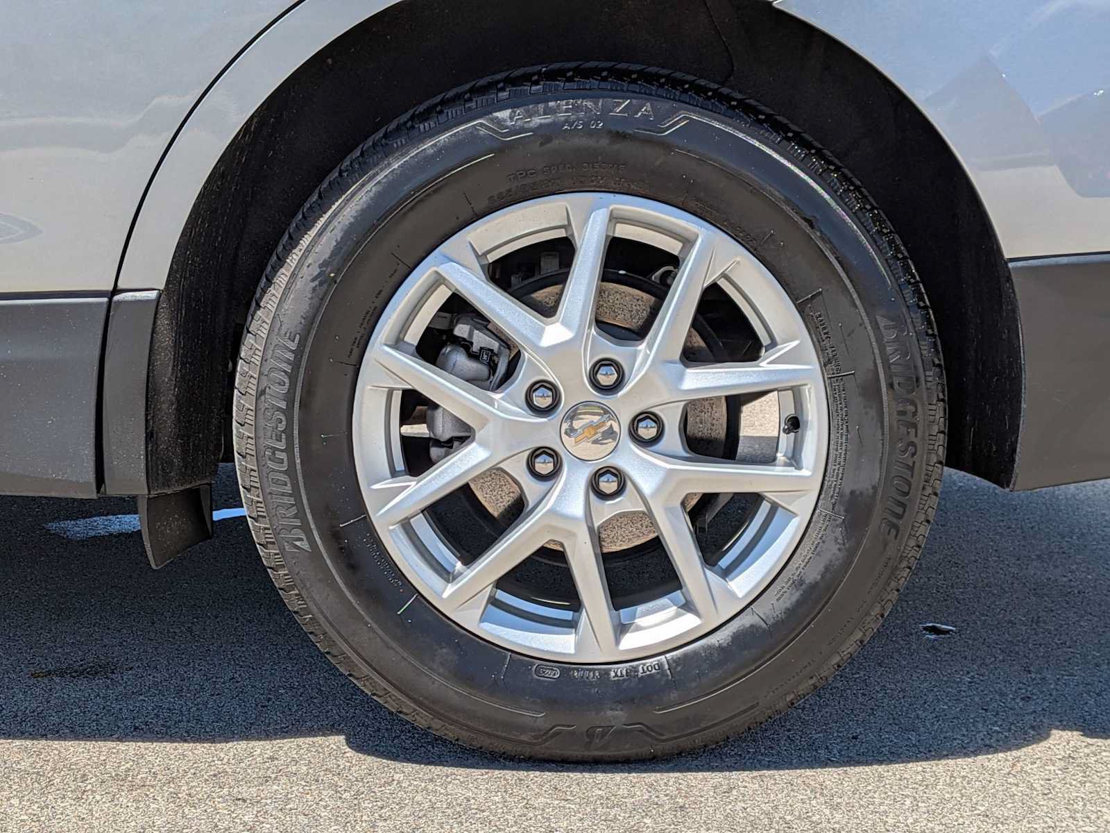 Used 2023 Chevrolet Equinox LT AWD/4WD image 13