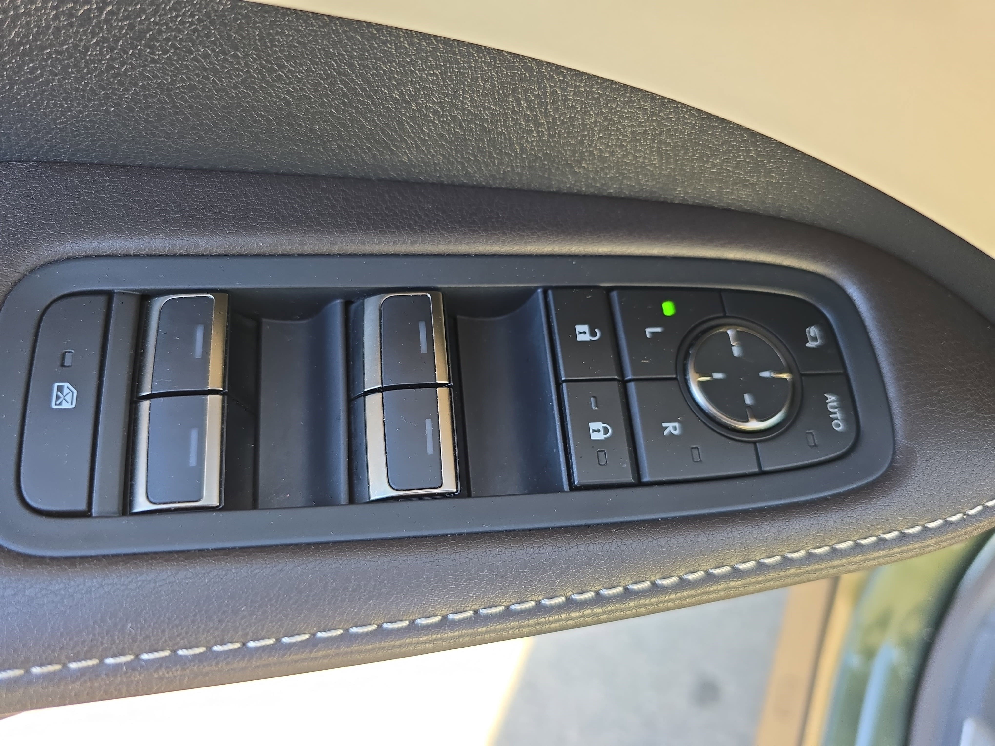 Used 2023 Lexus RX 350 Premium w/ Accessory Package image 29