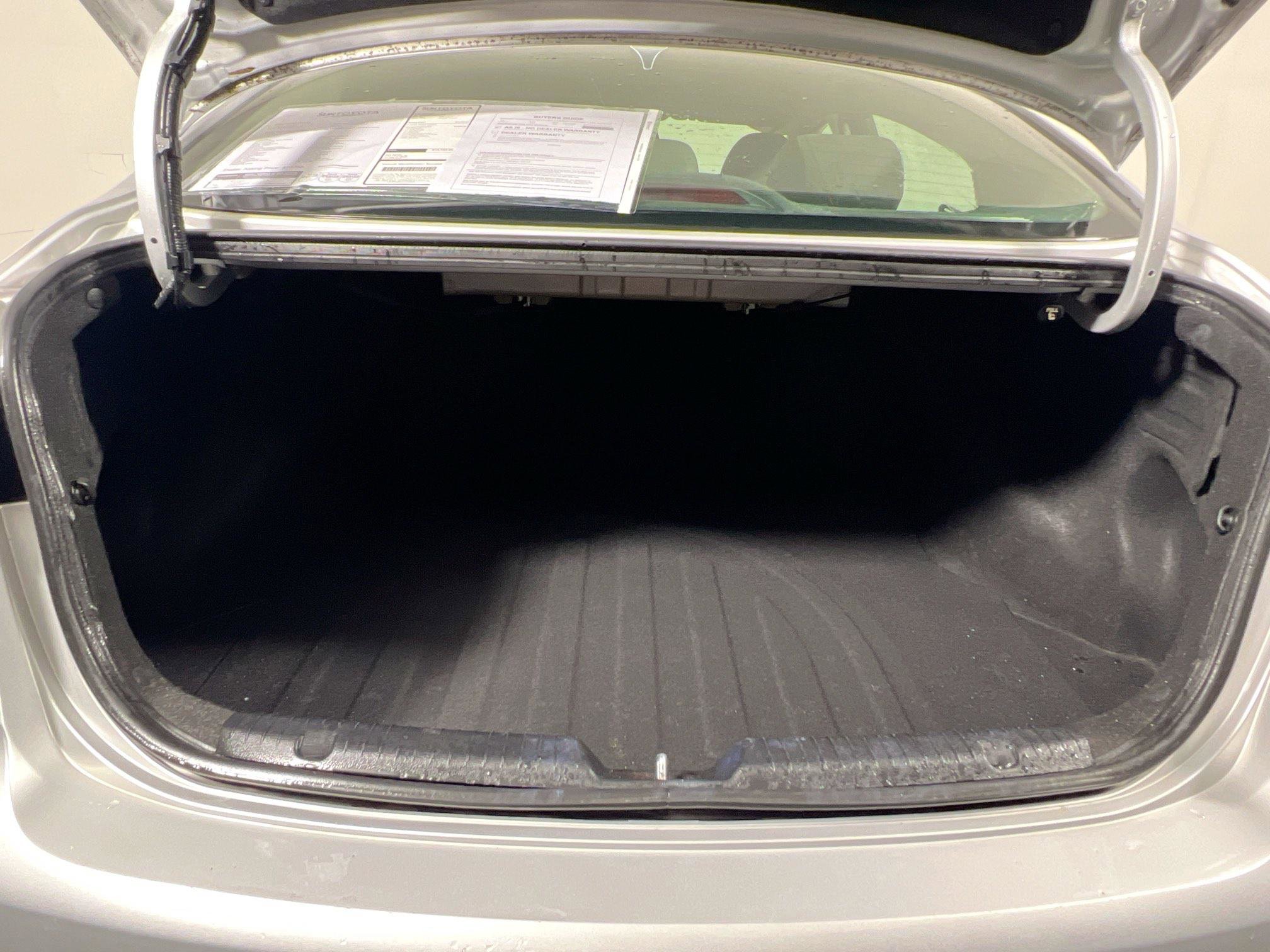 Used 2017 Kia Forte LX FWD image 31