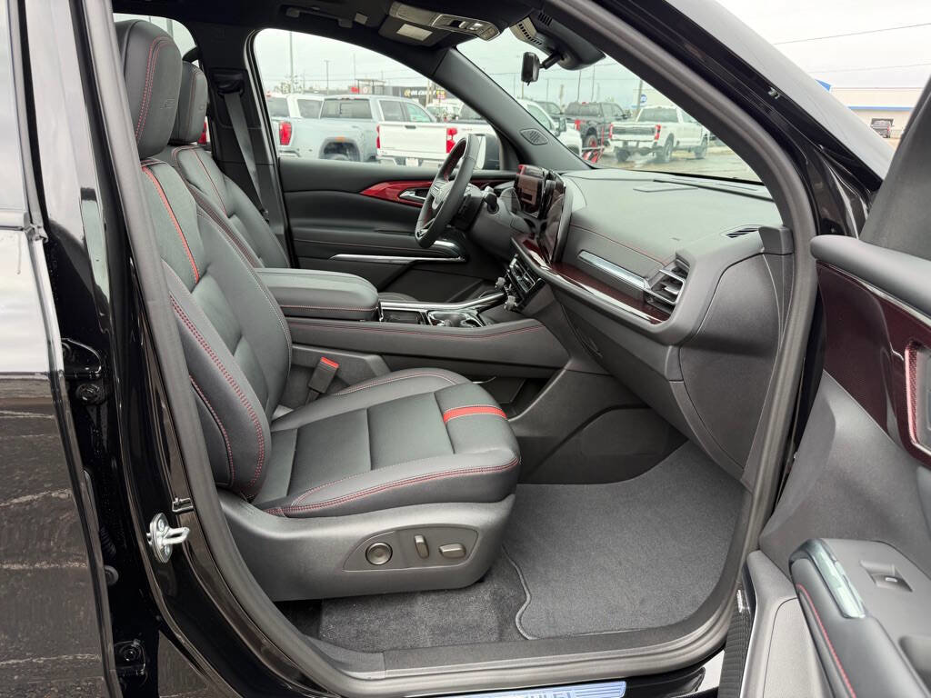 Used 2026 Chevrolet Traverse RS image 65