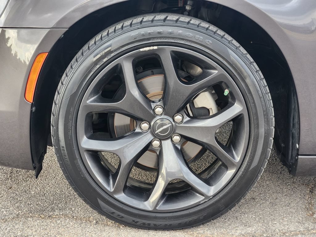 Used 2023 Chrysler 300 Touring w/ Sport Appearance Package RWD image 10