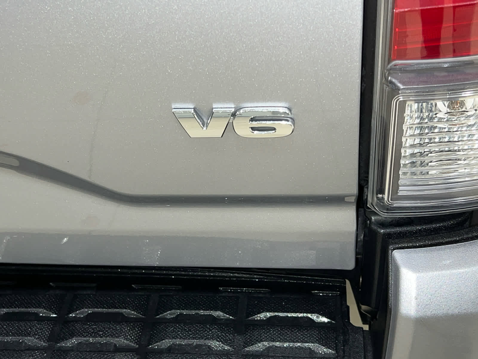 Used 2020 Toyota Tacoma TRD Sport image 9