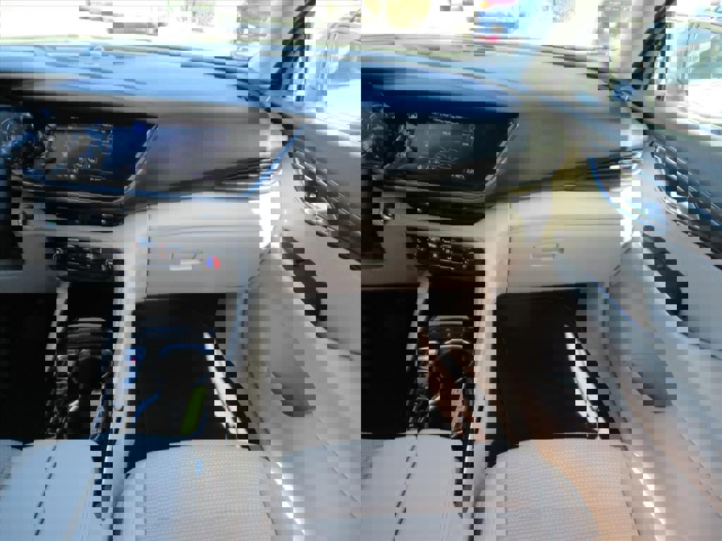 Used 2023 Buick Envision Preferred FWD image 13