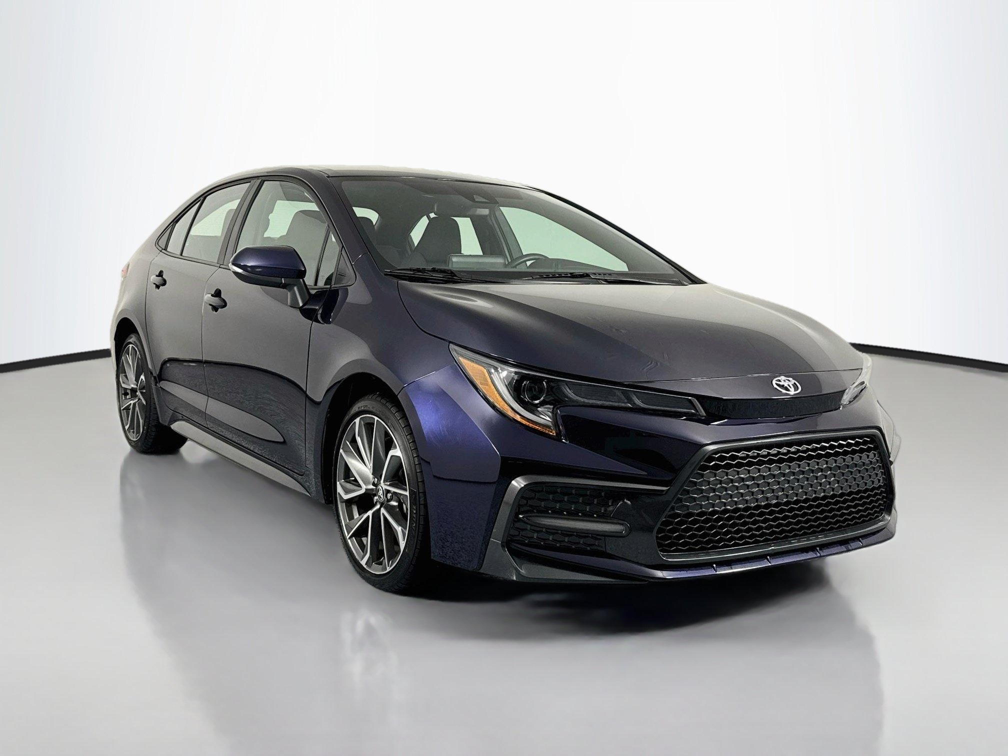 Used 2022 Toyota Corolla SE w/ Carpet Mat Package (TMS) FWD image 3