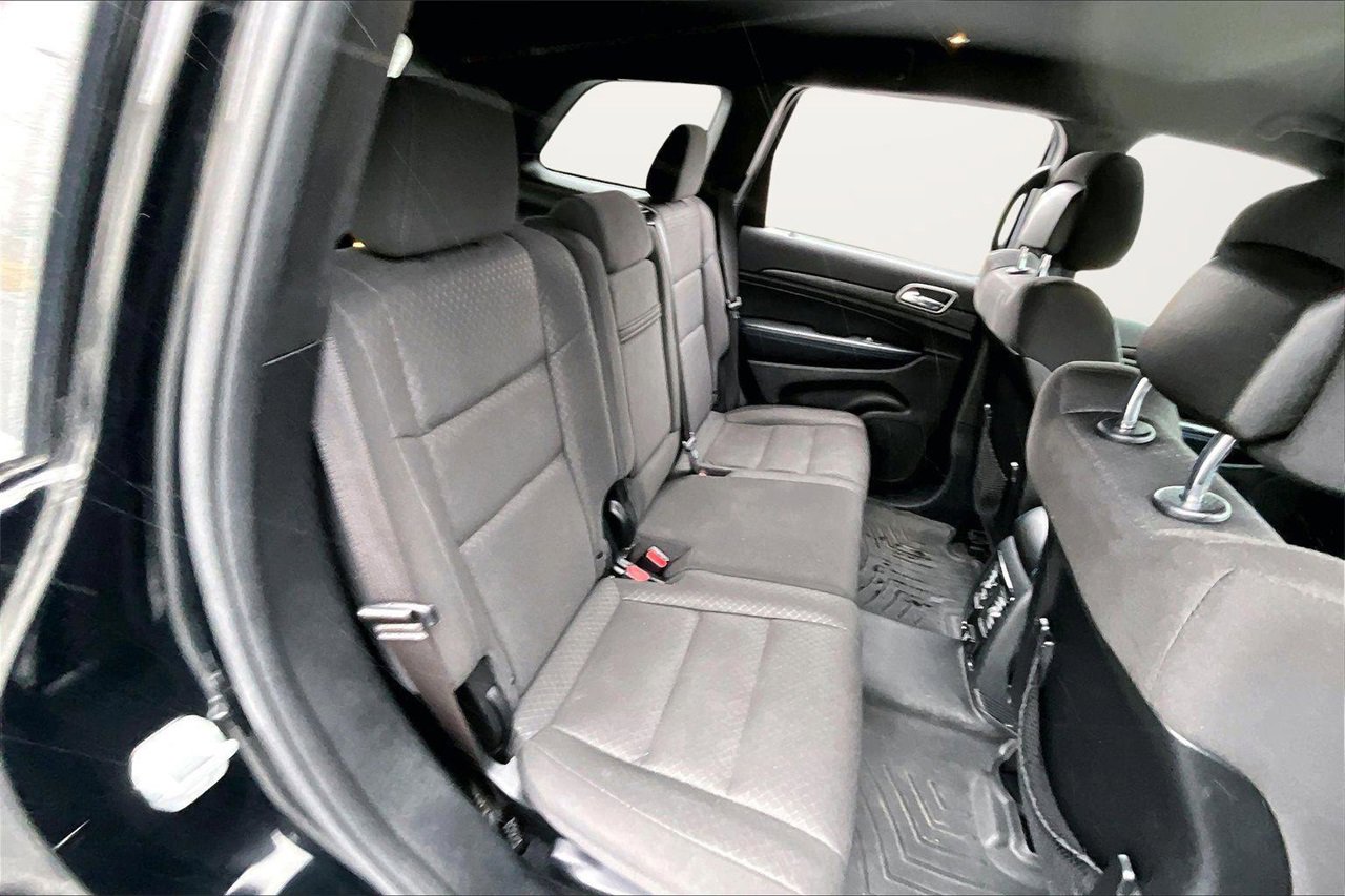 Certified 2020 Jeep Grand Cherokee Laredo image 24