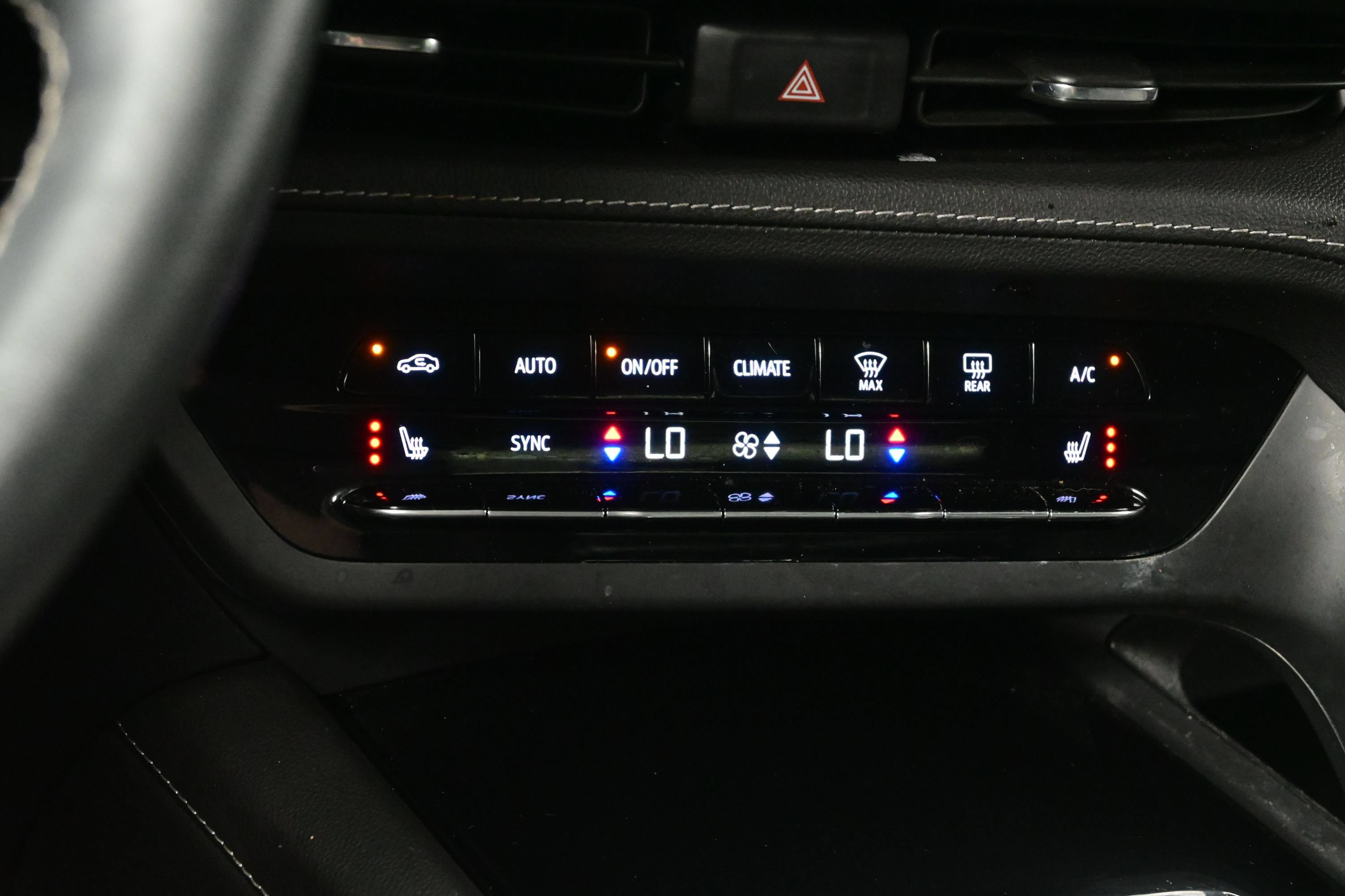 Used 2023 Buick Envision Preferred w/ Sport Touring Package AWD/4WD image 20