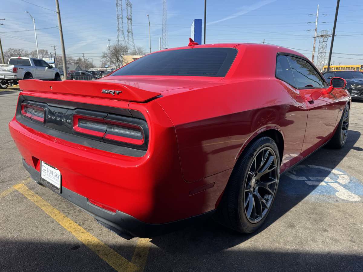 Used 2015 Dodge Challenger SRT image 7
