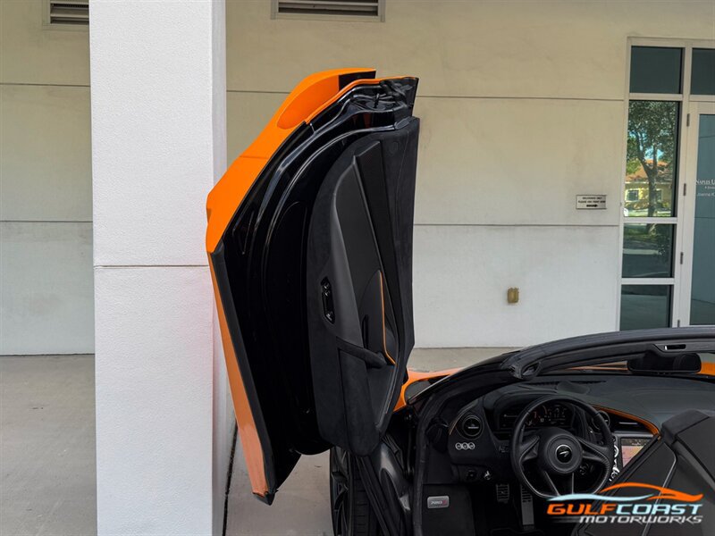 Used 2022 McLaren 720S Performance RWD image 28