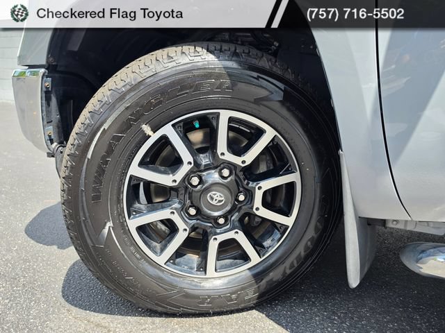 Used 2019 Toyota Tundra Limited w/ Limited Premium Package AWD/4WD image 9