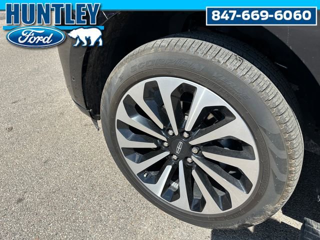 Used 2022 Lincoln Navigator Reserve w/ Equipment Group 201A image 8