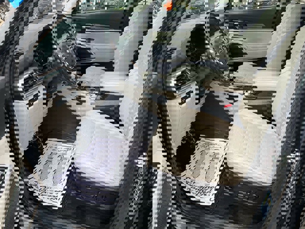 Used 2020 Kia Telluride SX w/ SX Prestige Package image 5