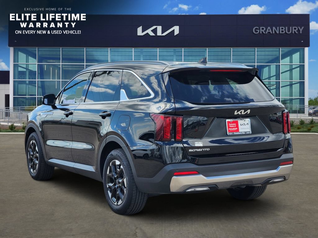 Certified 2026 Kia Sorento S FWD image 4