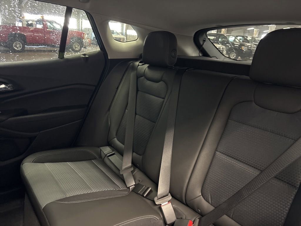 New 2026 Chevrolet Trax LT w/ Driver Confidence Package FWD image 18