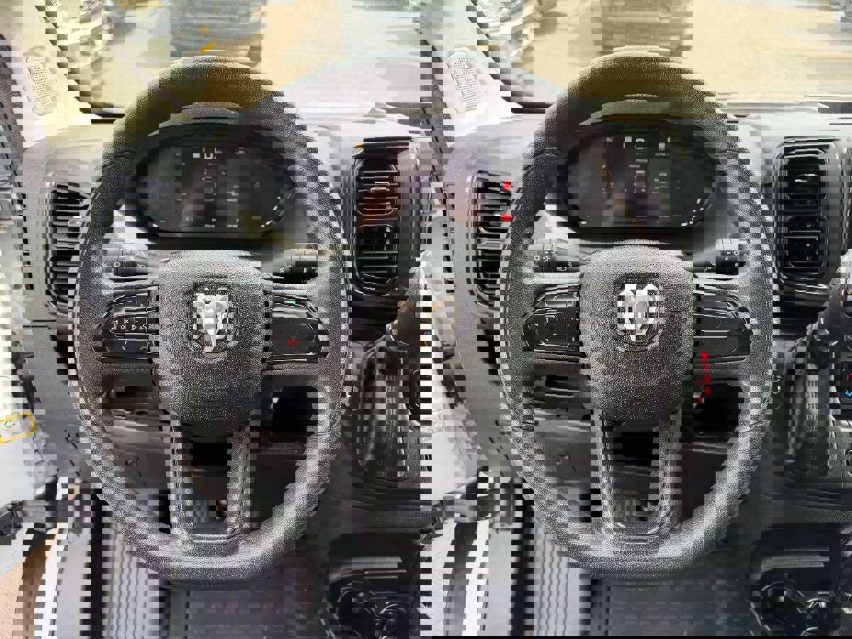 Used 2023 RAM ProMaster 2500 image 17