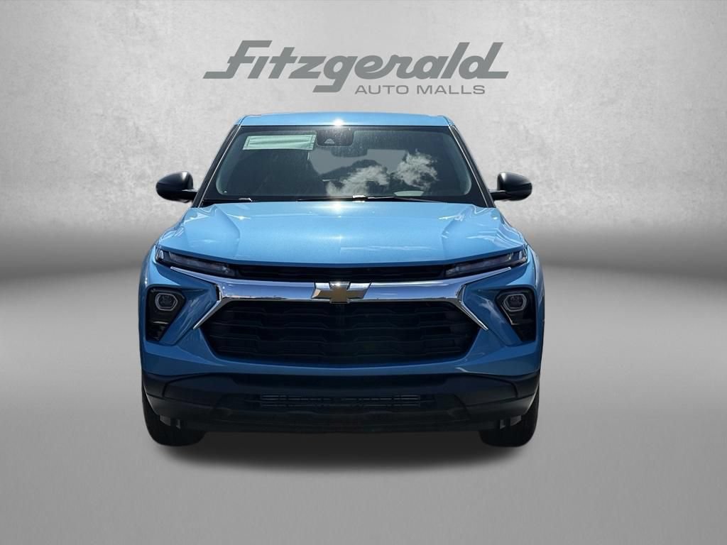 New 2026 Chevrolet TrailBlazer LS w/ LS Convenience Package AWD/4WD image 2