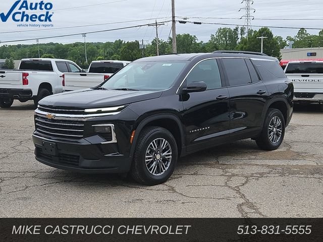 Used 2026 Chevrolet Traverse LT AWD/4WD image 1