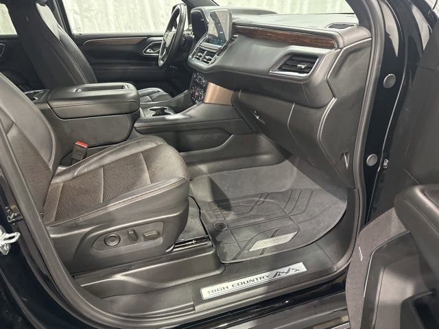 Certified 2024 Chevrolet Tahoe High Country w/ Advanced Technology Package AWD/4WD image 18