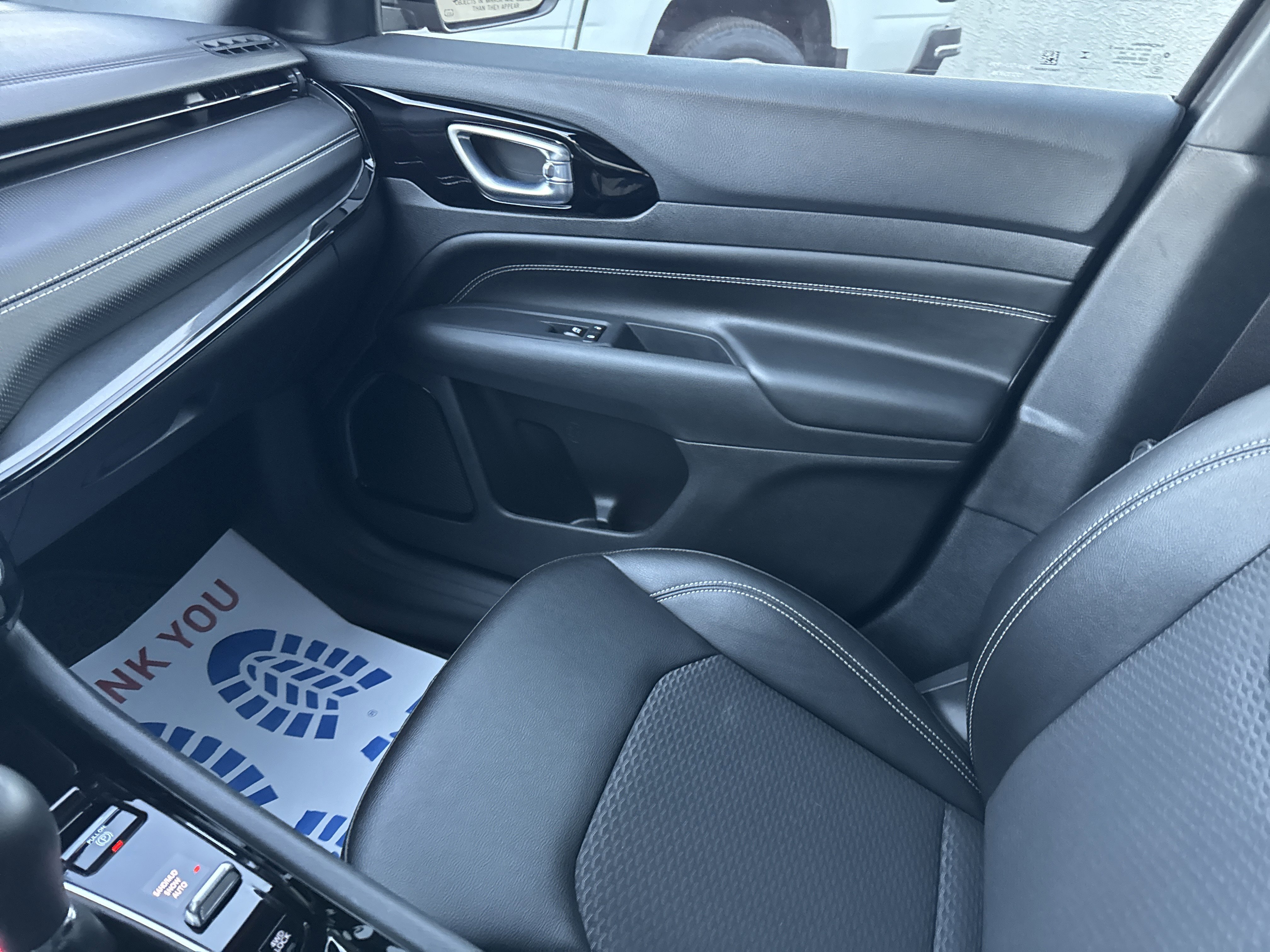 Used 2024 Jeep Compass Latitude w/ Convenience Group image 36